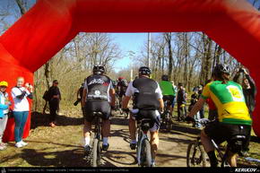 Trasee cu bicicleta MTB XC - Traseu MTB Garboavele XC 2013: Padurea Garboavele (concurs MTB) de Andrei Vocurek