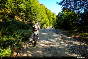 Trasee cu bicicleta MTB XC - Traseu MTB Muntii Siriu: Nehoiasu - Lunca Jaristei - Lacul Vulturilor - Nehoiu - Valea Lupului - Patarlagele - Gura Bascei de Andrei Vocurek