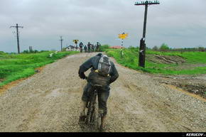 KERUCOV .ro - Fotografie si Jurnale de Calatorie - Traseu MTB Prima Evadare 2011: In Regatul Noroiului (concurs MTB) de Andrei Vocurek