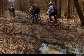 KERUCOV .ro - Fotografie si Jurnale de Calatorie - Traseu MTB Bucuresti - Popesti-Novaci - Cetatea Argedava de Andrei Vocurek