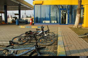 KERUCOV .ro - Fotografie si Jurnale de Calatorie - Traseu MTB Bucuresti - Popesti-Novaci - Cetatea Argedava de Andrei Vocurek