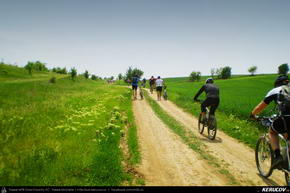 Trasee cu bicicleta MTB XC - Traseu MTB Prima Evadare 2012: Ora de varf prin paduri (concurs MTB) de Andrei Vocurek