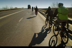 KERUCOV .ro - Fotografie si Jurnale de Calatorie - Traseu MTB Bucuresti - Bragadiru - Lacul Mihailesti de Andrei Vocurek