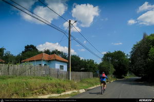 Trasee cu bicicleta MTB XC - Traseu MTB Golesti - Stefanesti - Mioveni - Bajesti - Colibasi - Fagetu - Golesti (Curtea lui Mares Bajescu, Cula Racovita, Conacul Golesti) de Andrei Vocurek