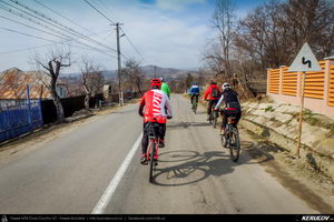 Trasee cu bicicleta MTB XC - Traseu MTB Buzau - Vernesti - Hales - Glod - Apostolache - Urlati - Valea Calugareasca - Bucov - Ploiesti de Andrei Vocurek