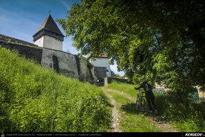 Trasee cu bicicleta MTB XC - Traseu MTB Nocrich - Hosman - Fofeldea - Nocrich (varianta familie, copil de 2 ani) de Andrei Vocurek