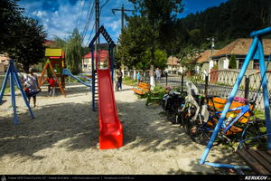 Trasee cu bicicleta MTB XC - Traseu MTB Zarnesti - Poiana Marului - Zarnesti (varianta familie, copil de 2 ani) de Andrei Vocurek