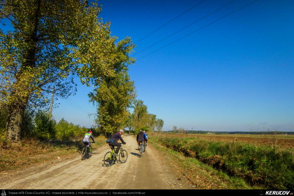 Traseu cu bicicleta SSP Bucuresti - Chitila - Joita - Brezoaele - Racari - Sabiesti - Ciocanesti - Buftea - Mogosoaia - KERUCOV .ro © 2007 - 2024 #traseecubicicleta #mtb #ssp
