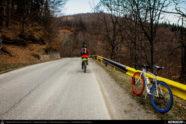 Traseu cu bicicleta SSP Valea Doftanei: Comarnic - Secaria - Tesila - Campina - KERUCOV .ro © 2007 - 2024 #traseecubicicleta #mtb #ssp
