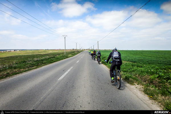Traseu cu bicicleta SSP Bucuresti - Berceni - Varasti - Pasarea - Vasilati - Fundeni - Branesti - Cozieni - Bucuresti - KERUCOV .ro © 2007 - 2024 #traseecubicicleta #mtb #ssp