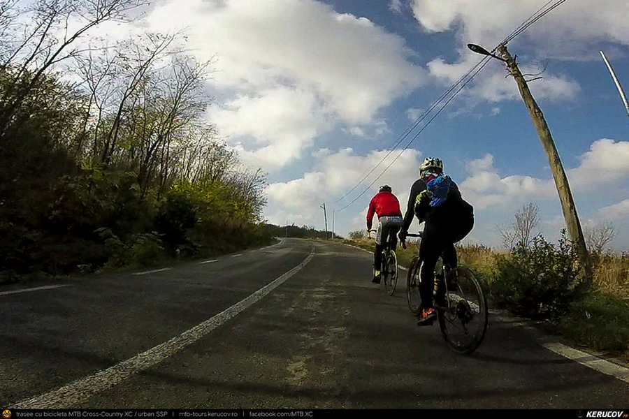 Traseu cu bicicleta SSP Bucuresti - Berceni - Dobreni - Varasti - Valea Dragului - Herasti - Hotarele - Isvoarele - Teiusu - Mironesti - Comana - Gradistea - Mogosesti - Varlaam - Adunatii-Copaceni - 1 Decembrie - Jilava - Bucuresti - KERUCOV .ro © 2007 - 2023 #traseecubicicleta #mtb #ssp