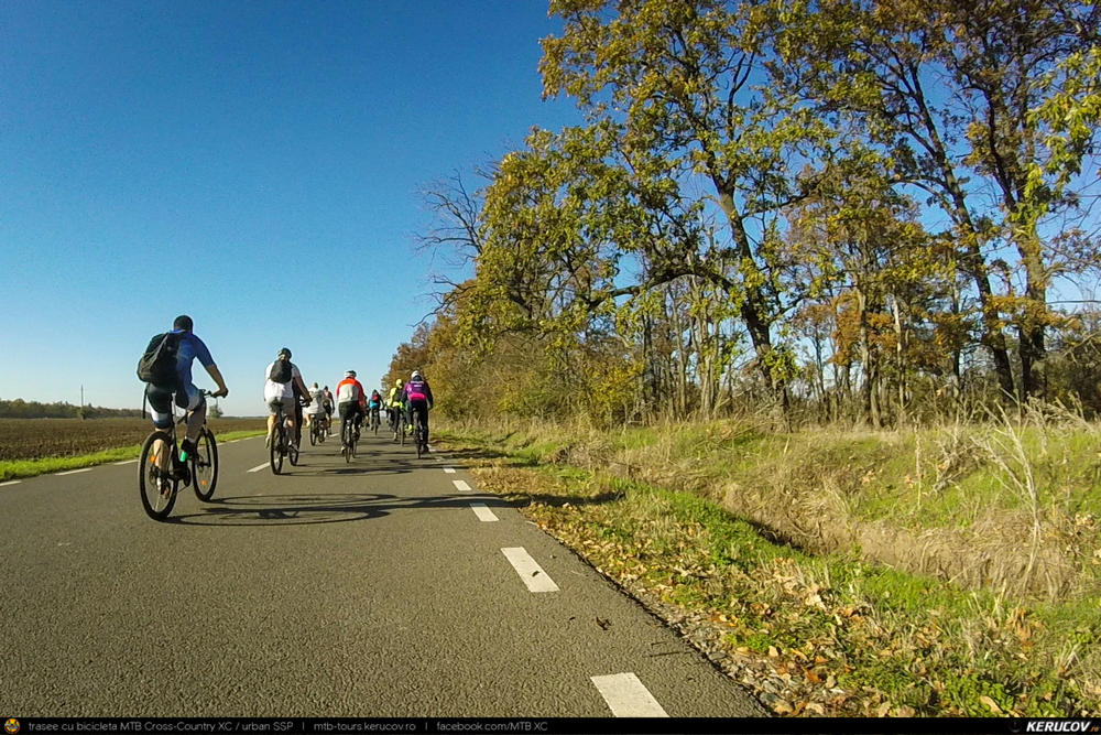 Traseu SSP Bucuresti - Pipera - Tunari - Stefanesti - Afumati - Ganeasa - Pasarea - Branesti - Vadu Anei - Fundeni - Pitigaia - Posta - Balaceanca - Glina - Bucuresti - KERUCOV .ro © 2007 - 2025 || #traseecubicicleta #mtb #ssp