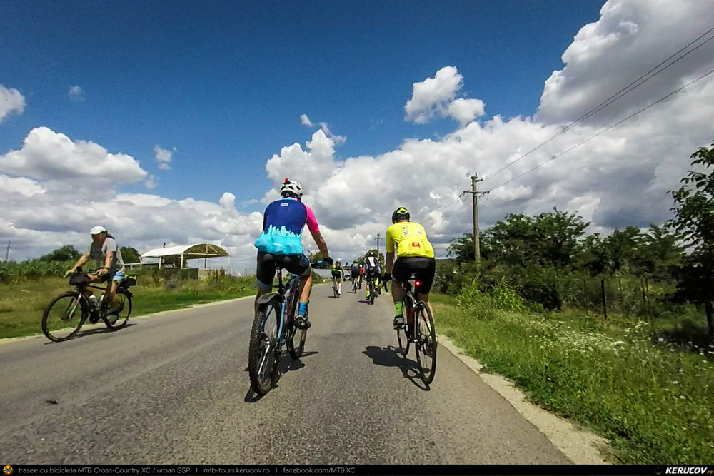 Trasee cu bicicleta MTB XC - Traseu SSP Bucuresti - Jilava - 1 Decembrie - Adunatii-Copaceni - Varlaam - Mogosesti - Gradistea - Comana - Gradistea - Mogosesti - Varlaam - Adunatii-Copaceni - 1 Decembrie - Jilava - Bucuresti de Andrei Vocurek