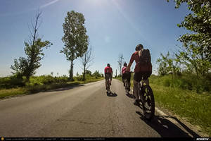 Trasee cu bicicleta MTB XC - Traseu SSP Bucuresti - Alunisu - 1 Decembrie - Comana - Uzunu - Calugareni - Singureni - Darasti-Vlasca - Adunatii-Copaceni - 1 Decembrie - Alunisu - Bucuresti de Andrei Vocurek